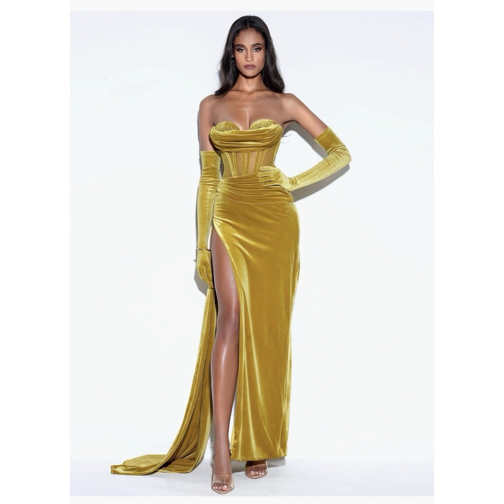 Miss Circle Octavia Draping Crystal Corset High Slit Velvet Gown Size Medium